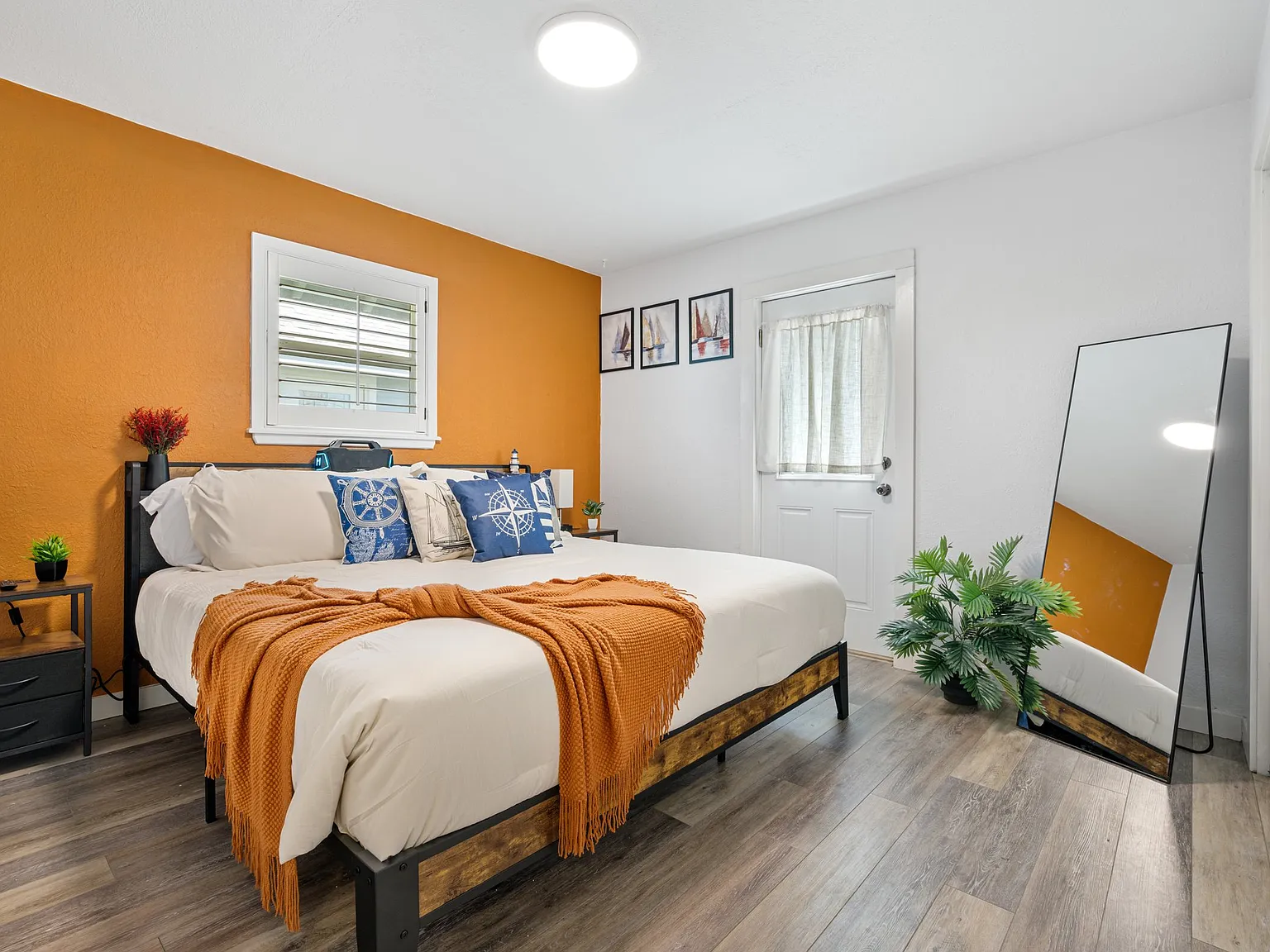 5 bed, 2246 sqft, $3,000 — Photo 2