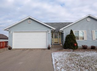 701 1/2 Crestview Dr, Le Grand, IA 50142