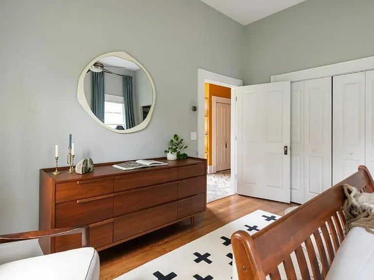 307 Georgia Ave SE — Photo 50