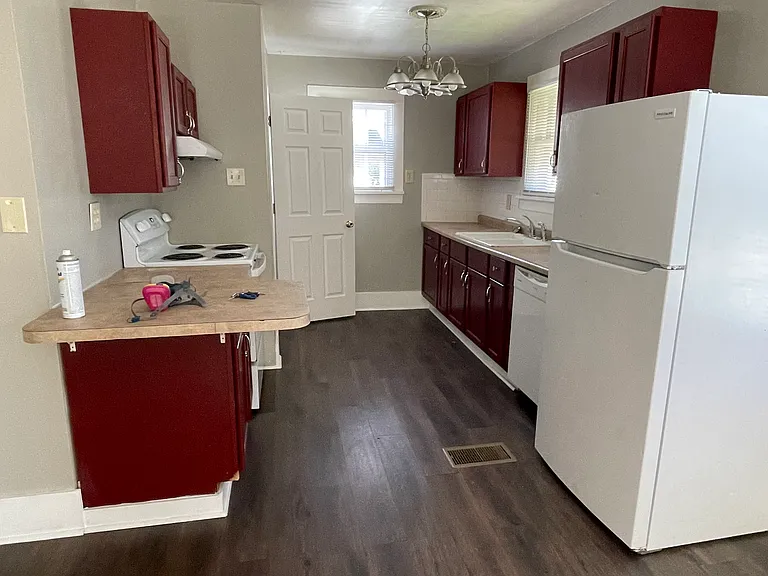 707 W Harrison Ave — Photo 2