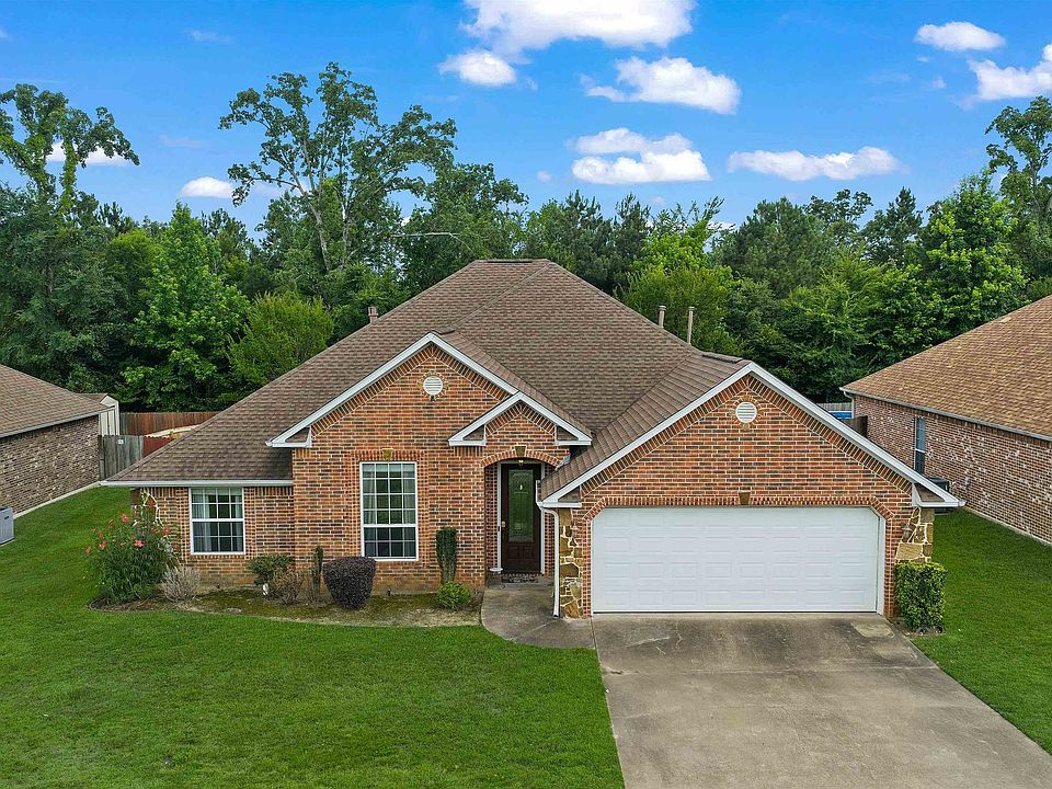 1st image of 4406 Red Oak Trl