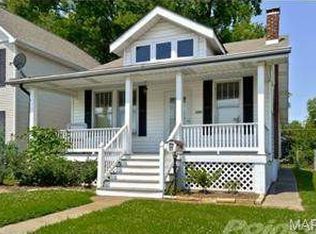 1705 N 3rd St, Saint Charles, MO 63301