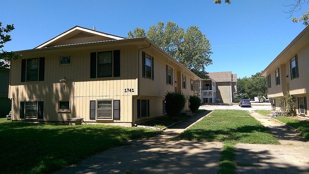 1741 Tennessee St, Lawrence, KS 66044 Zillow