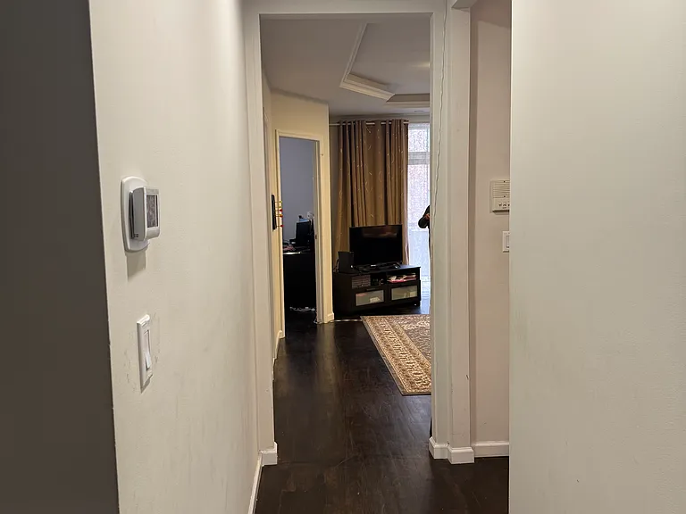 2788 E 16th St #3 — Photo 10
