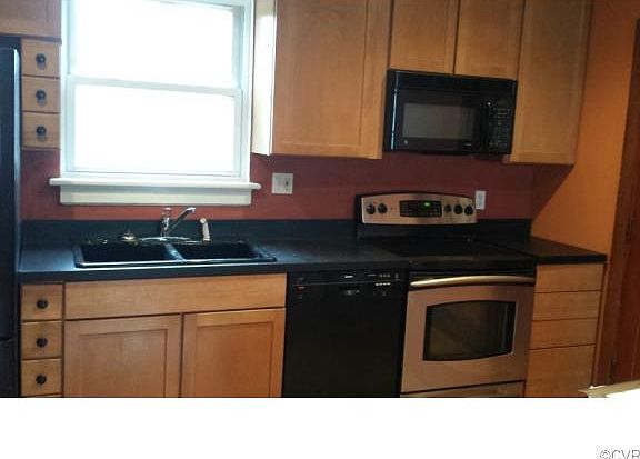 3rd image of 2407 Salua Dr