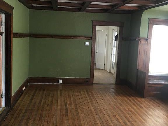 5th image of 1222 Allen Ct