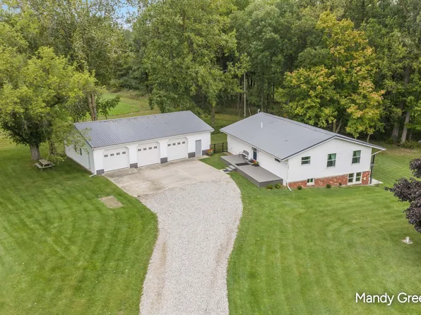 7880 S Garlock Rd, Carson City, MI 48811