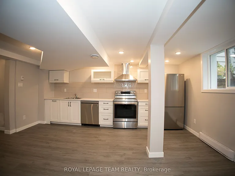 2238 Miramichi St #BASEMENT — Photo 6