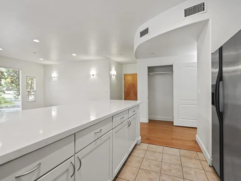 1433 Federal Ave #101 — Photo 13