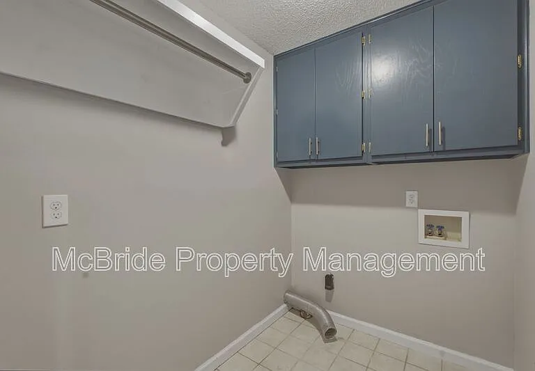 342 Village Square Dr — Photo 16