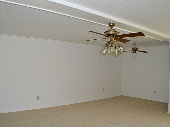 5th image of 803 W Moore Ave