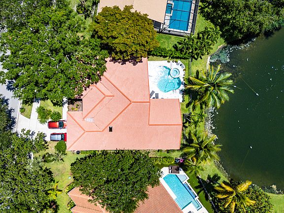 3rd image of 2906 SABALWOOD Court