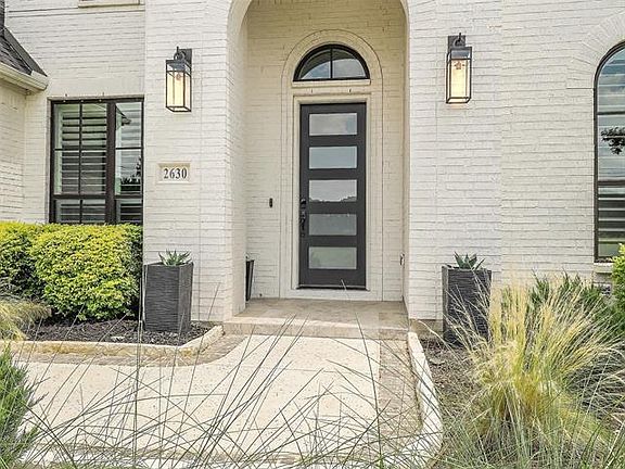 3rd image of 2630 Meadowbrook Blvd