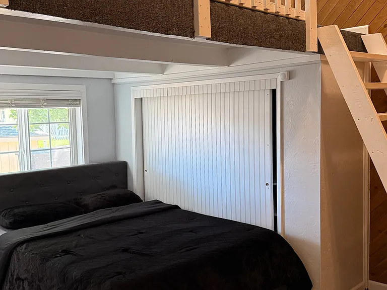 1307 Roosevelt Ave — Photo 24