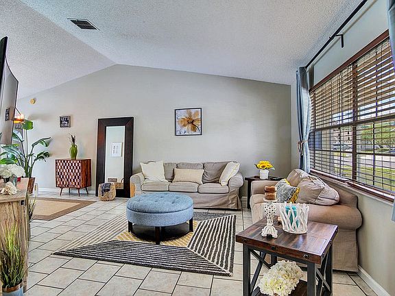 4th image of 12920 Astorwood Pl