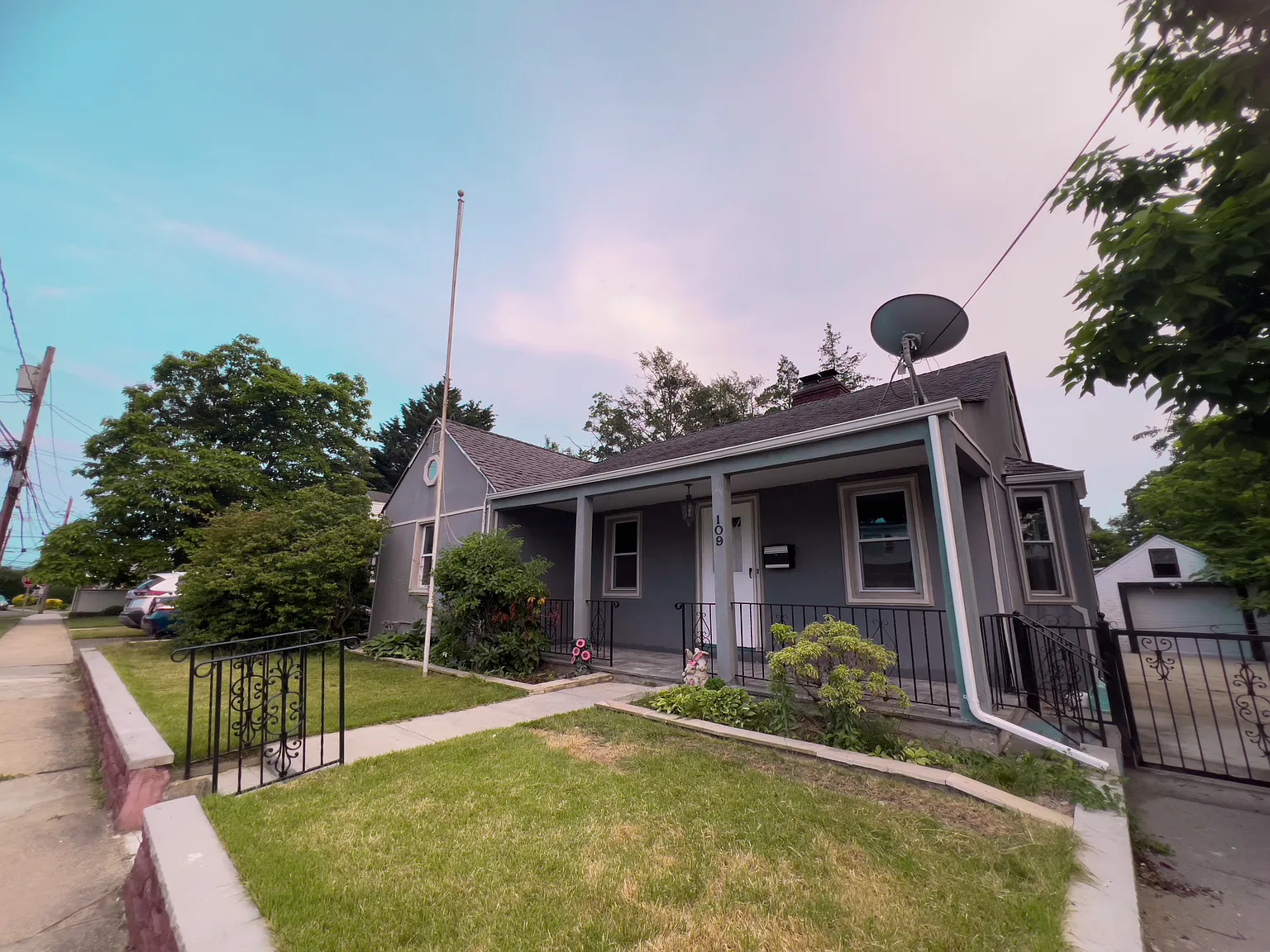 3 bed, 6000 sqft, $4,000 — Photo 2