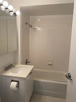 Rented by Oxford Property Group | media 14