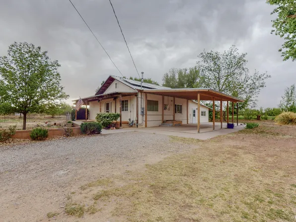 9 Ernesto Ln, Los Lunas, NM 87031