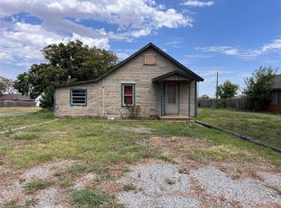 117 N Broadway, Arapaho, OK 73620