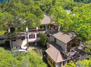 36 Via Floreado, Orinda, CA 94563