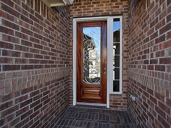 2nd image of 13015 Thorn Valley Ct