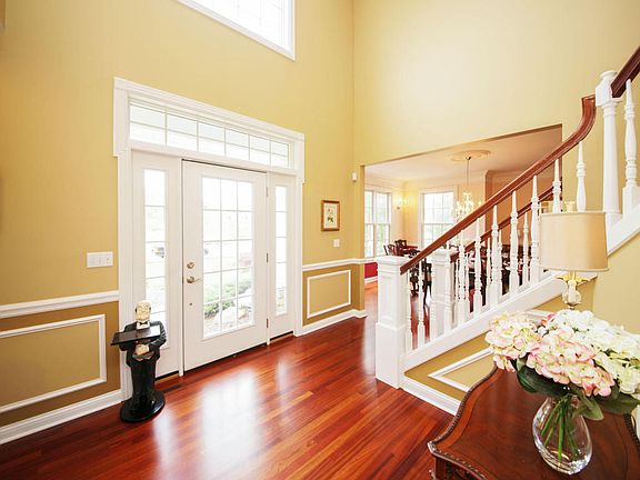3rd image of 2728 Sanctuary Dr
