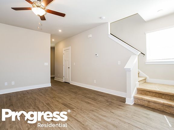 5th image of 724 Nanberry Way