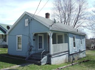 210 Montgomery Ave, Mount Sterling, KY 40353