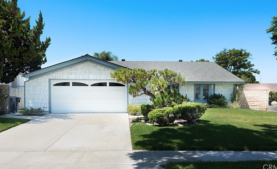 1st image of 293 N Avenida Cordoba