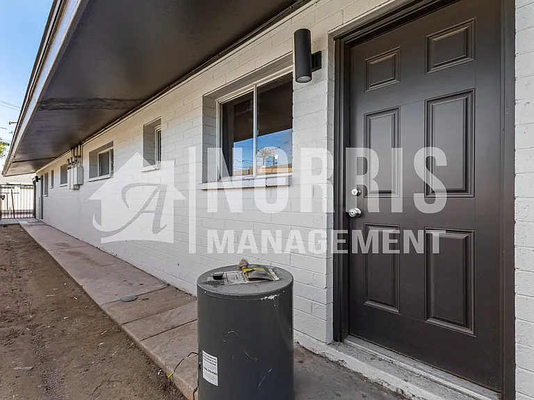 803 N Park Ave — Photo 26