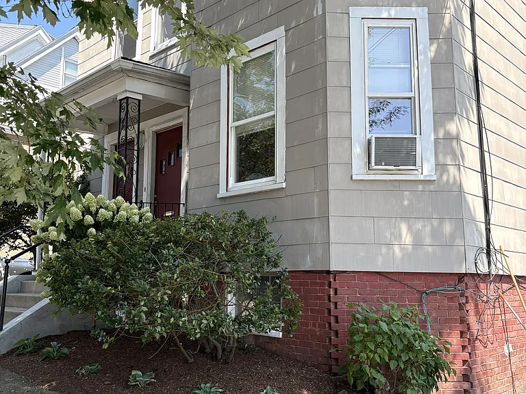 4 Adams St #2 — Photo 3