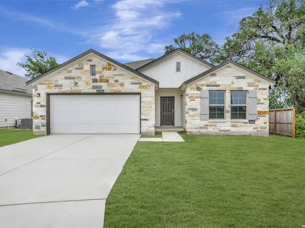 8632 Rucker Pond Trail, San Antonio, TX 78252