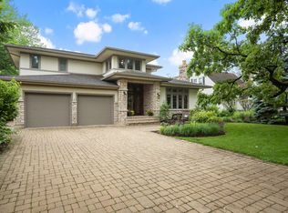 751 Chidester Ave, Glen Ellyn, IL 60137