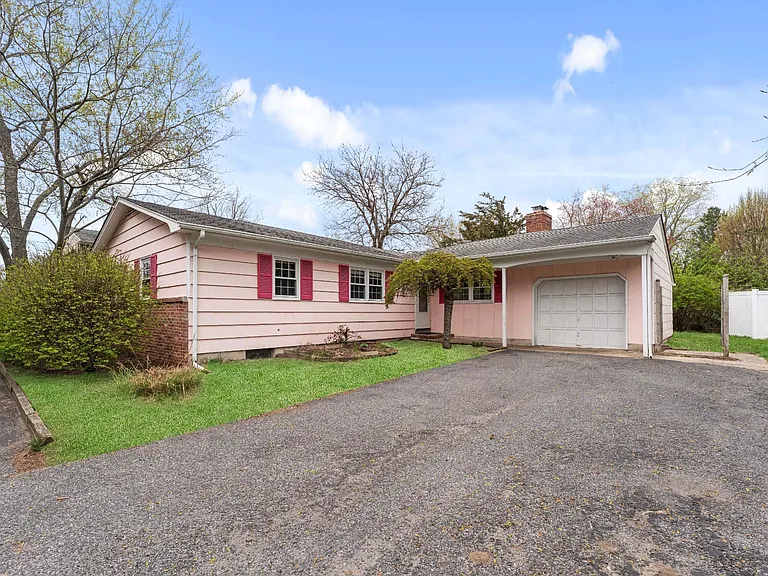 1057 Lakewood Rd — Photo 20