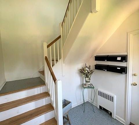 Entrance Lobby and Stairwell