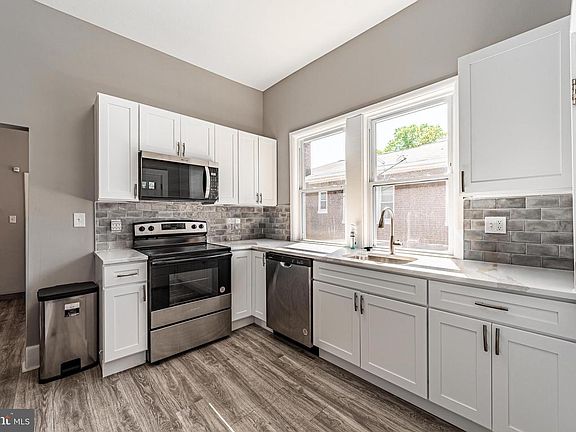 5th image of 1008 Walnut Ave