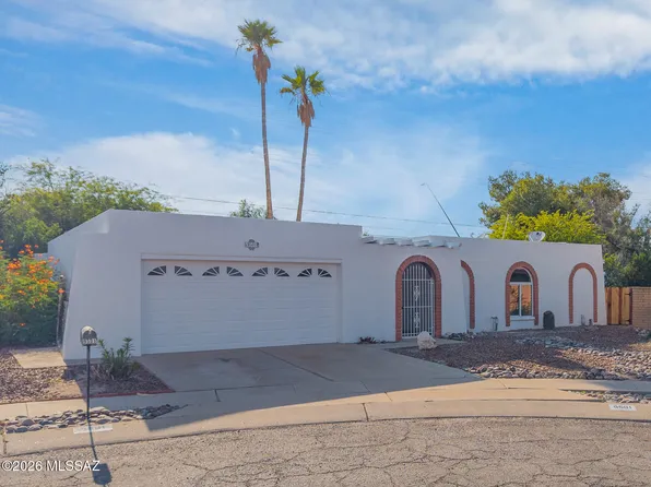 9501 E Barrudean Hills St, Tucson, AZ 85748