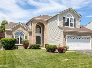 16440 Coventry Ln, Crest Hill, IL 60403