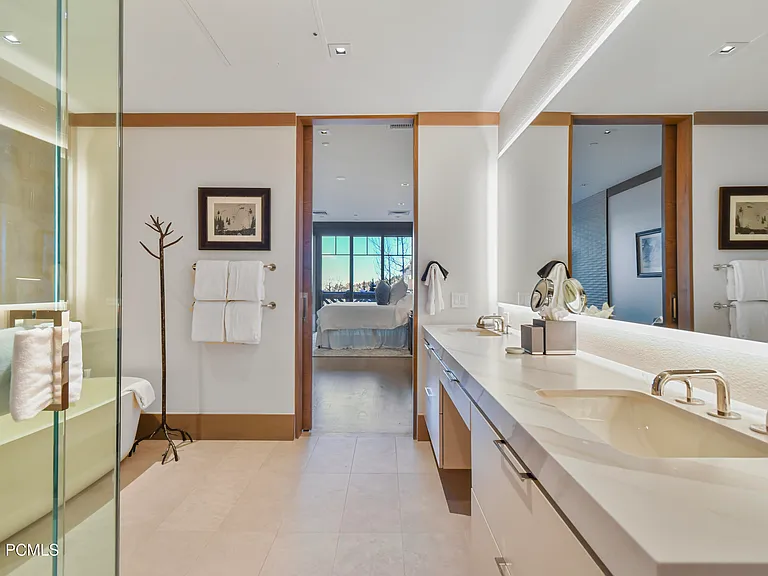 8680 Empire Club Dr — Photo 29