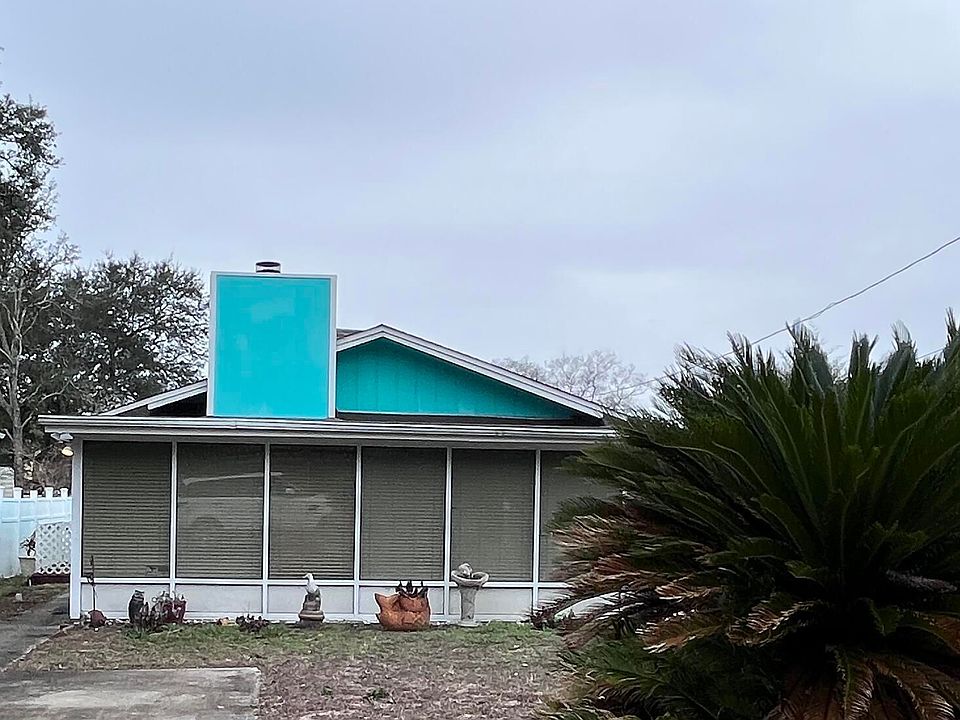 1st image of 321 Hibiscus Dr