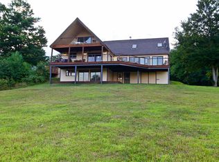 141 Payne Dr, Strafford, NH 03884