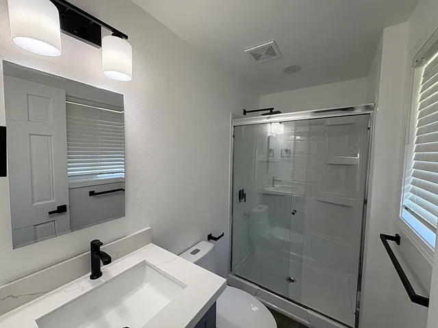 Attached Bathroom (Bedroom #3)