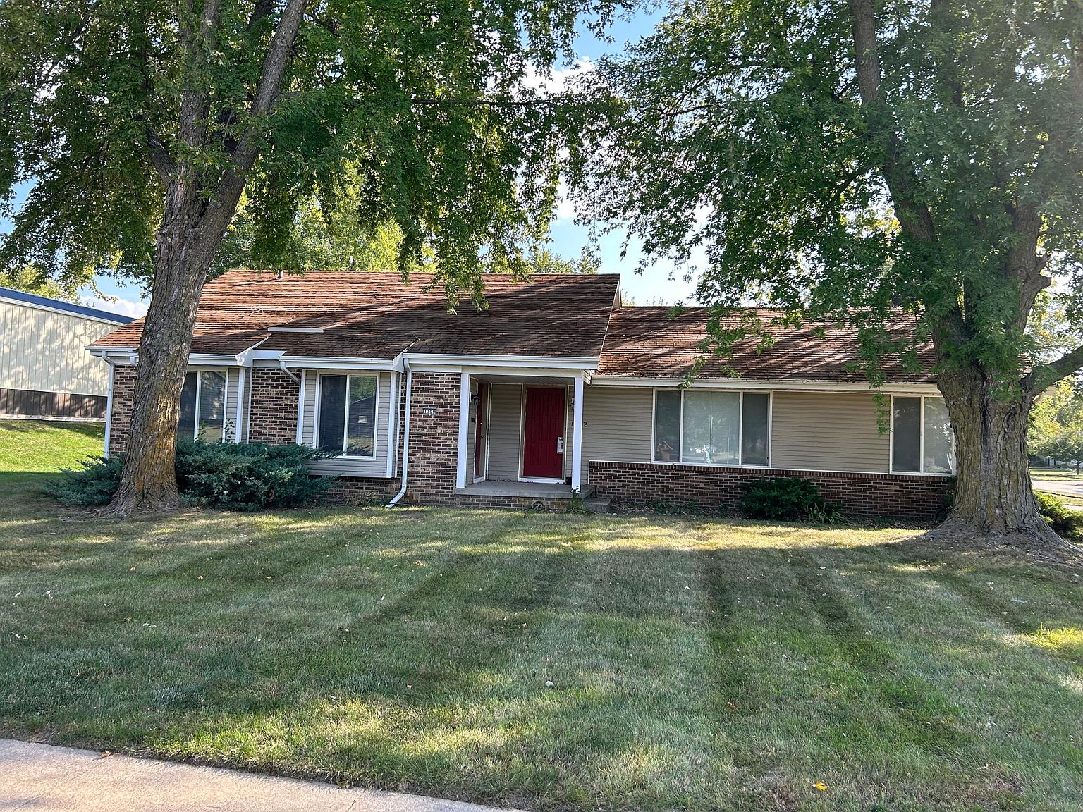 1302 W Washington Ave, Polk City, IA 50226 | Zillow