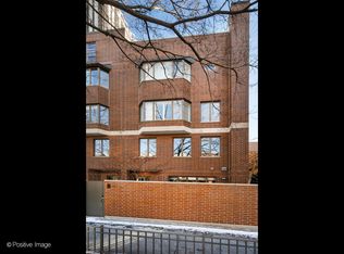 1715 N Wells St APT 15, Chicago, IL 60614