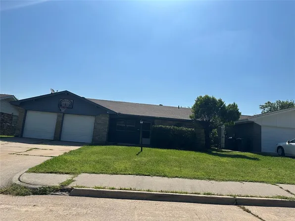 811 Ridgeway Dr, Yukon, OK 73099
