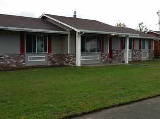 1229 SW 8th Ave, Oak Harbor, WA 98277
