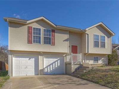 415 N Queen Ridge Ave, Independence, MO, 64056