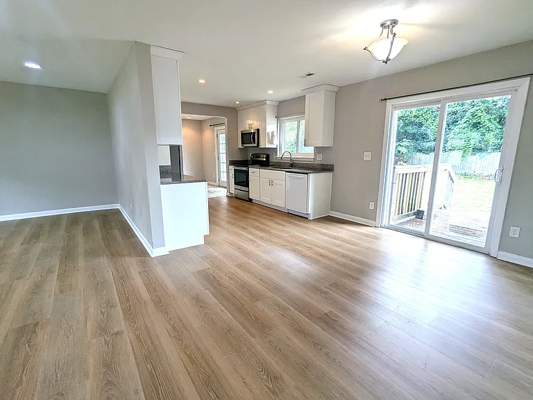 7429 Spartan Ave — Photo 9