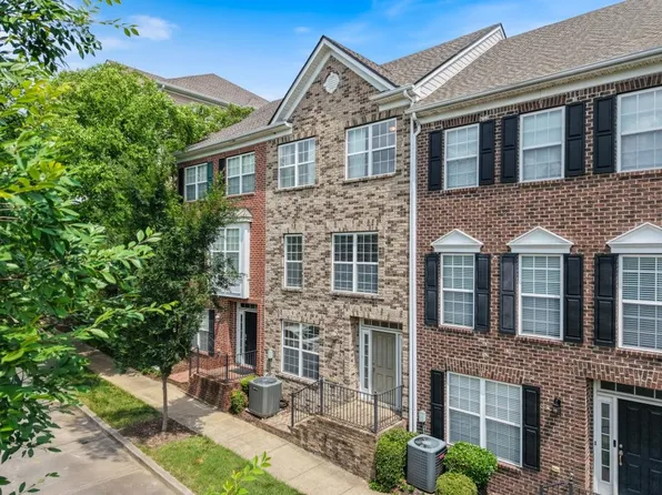 7515 Lords Chapel Dr, Nashville, TN 37211