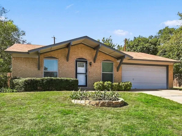 2905 Regal Rd, Denton, TX 76210